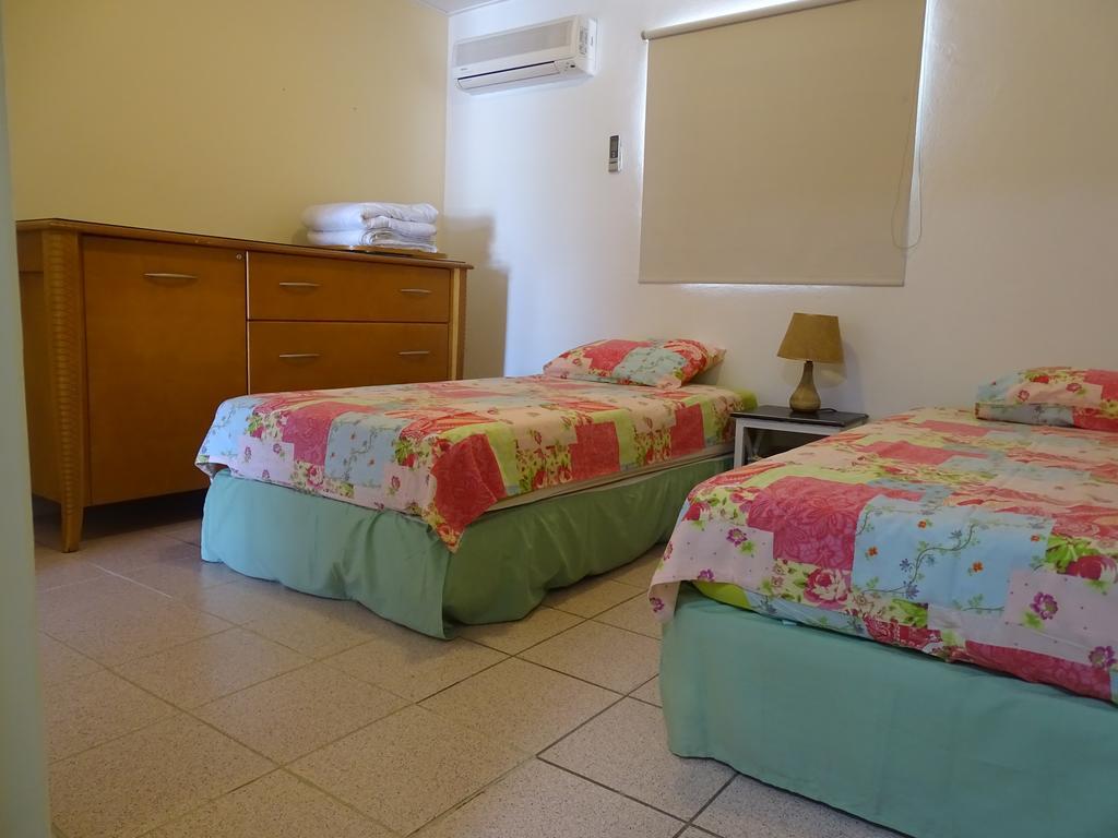 Hacienda Wayaca Apartments Oranjestad Exteriör bild