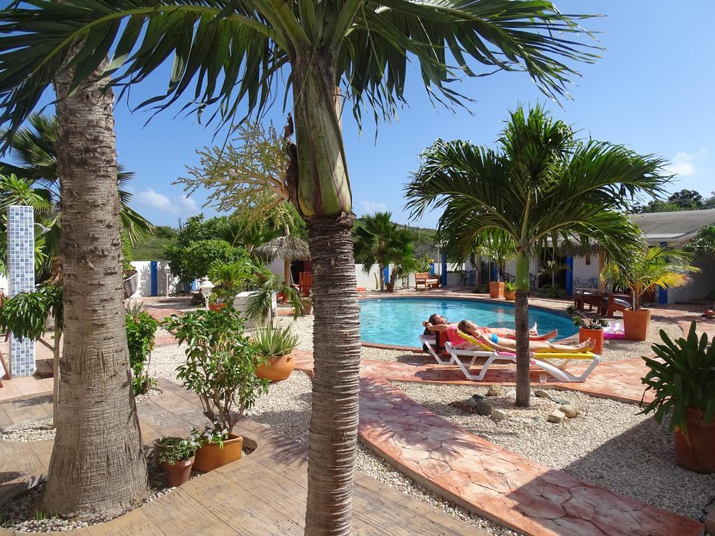 Hacienda Wayaca Apartments Oranjestad Exteriör bild