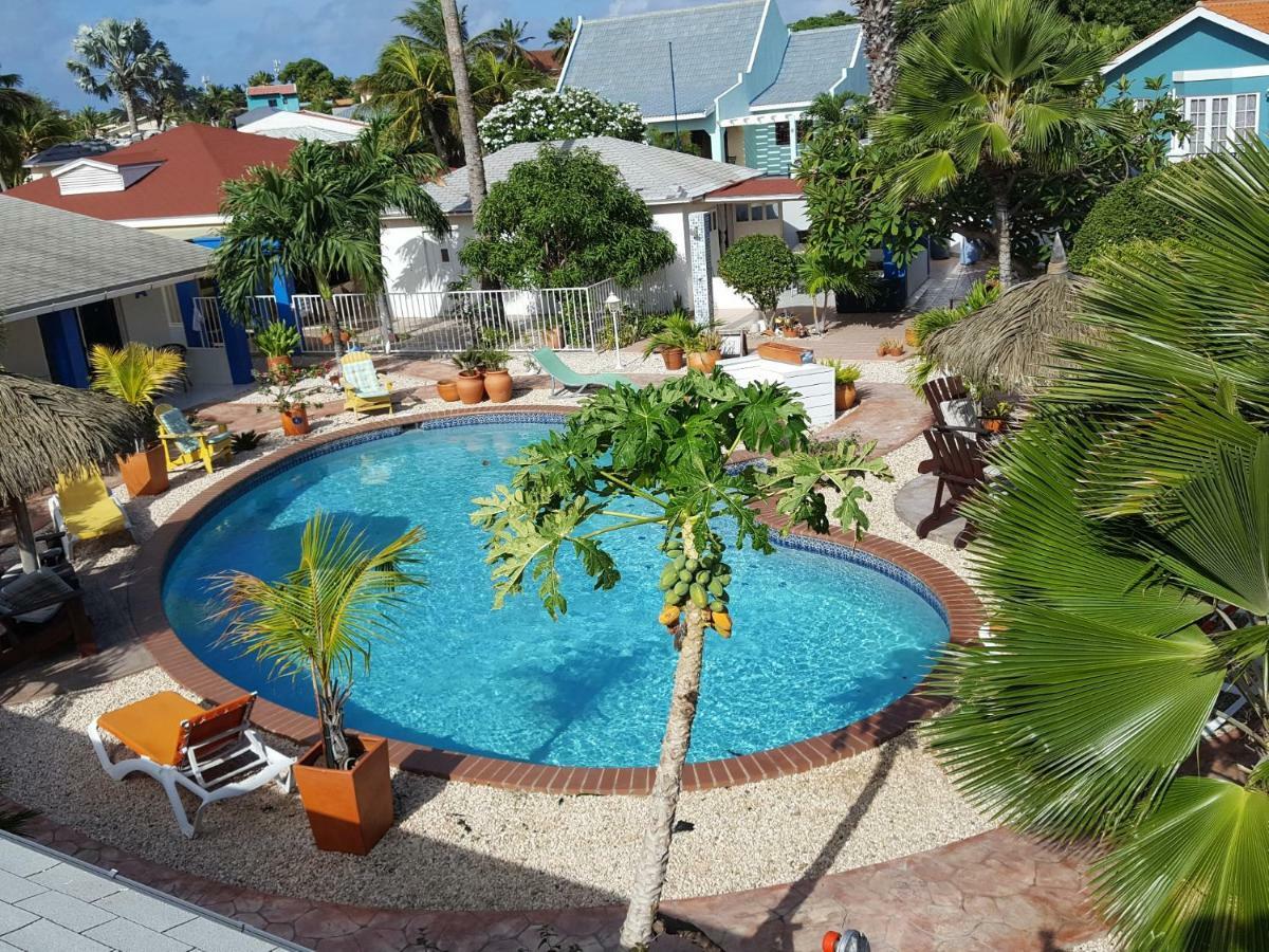 Hacienda Wayaca Apartments Oranjestad Exteriör bild